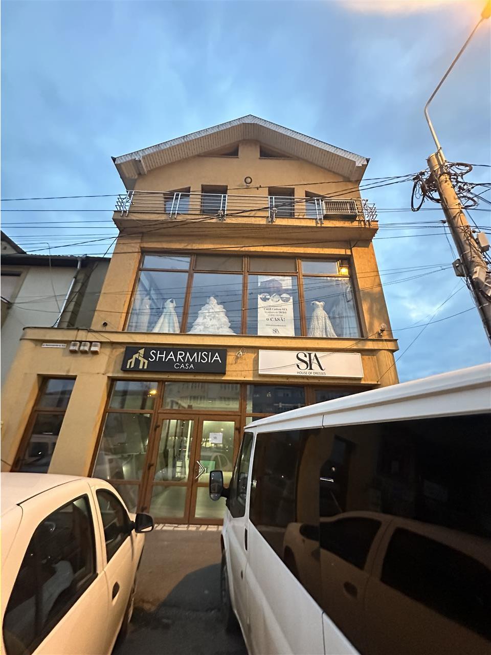 Spatiu comercial parter + etaj de inchiriat, zona Iosia, Oradea