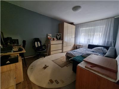Apartament 2 camere tip PB, la parter, zona Decebal-Dacia, Oradea.