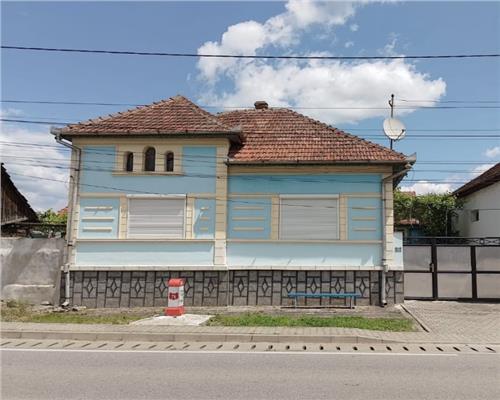 Casa De Vanzare, Petrileni