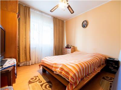 Apartament 3 camere,Decomandat, Calea Aradului, Oradea